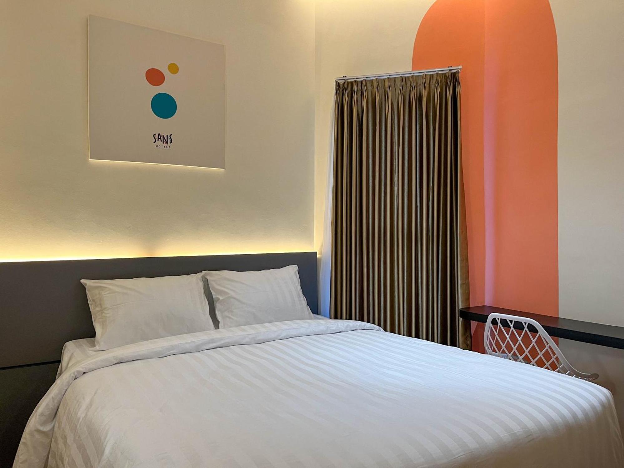 Sans Hotel Premiere Majapahit Семаранг Екстер'єр фото