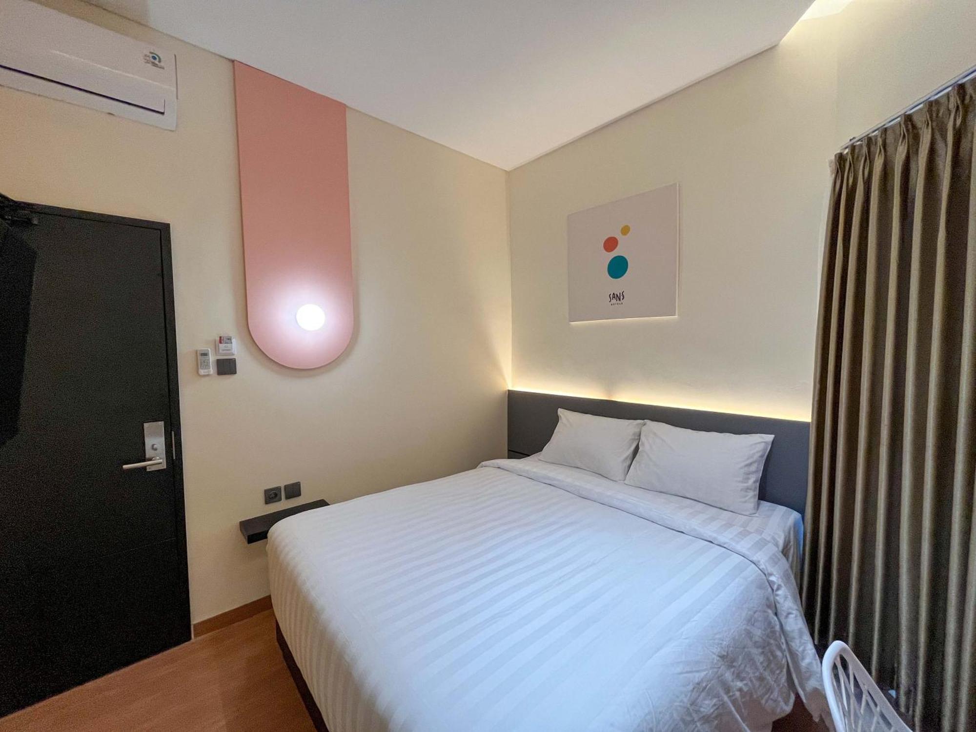 Sans Hotel Premiere Majapahit Семаранг Екстер'єр фото