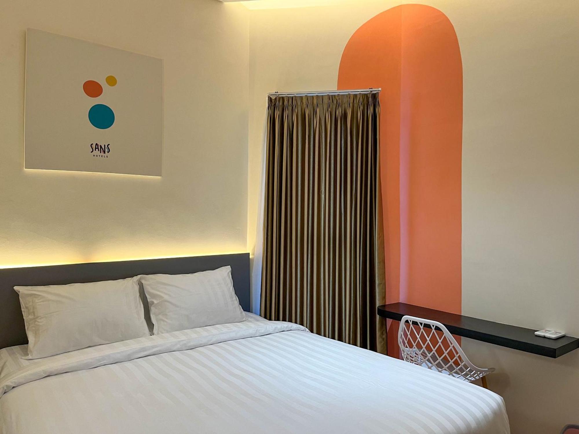 Sans Hotel Premiere Majapahit Семаранг Екстер'єр фото