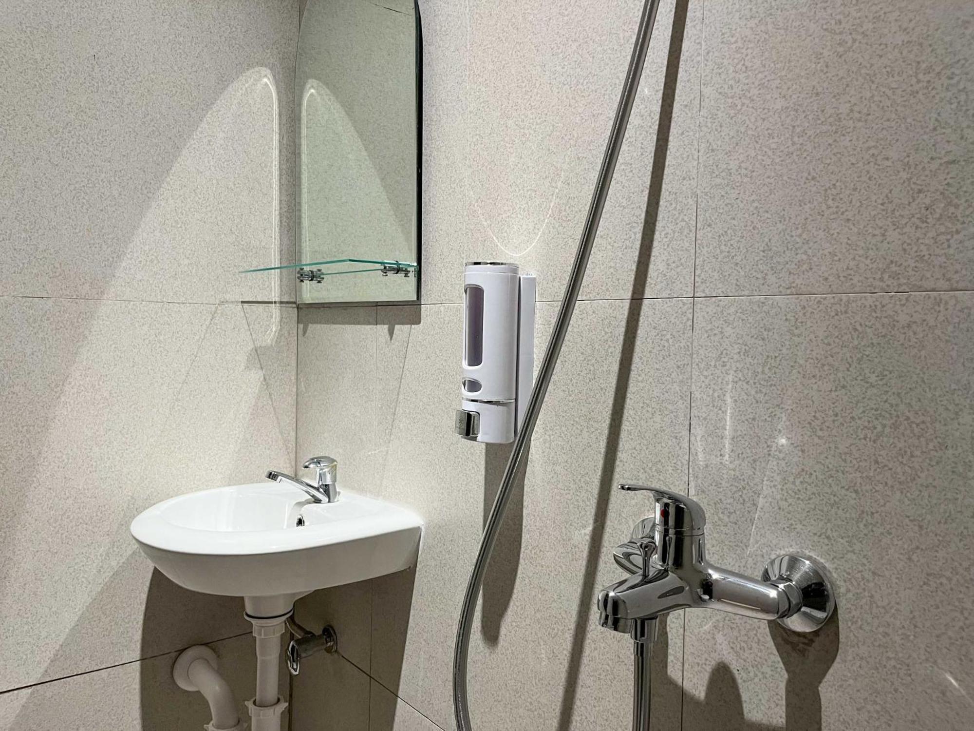 Sans Hotel Premiere Majapahit Семаранг Екстер'єр фото